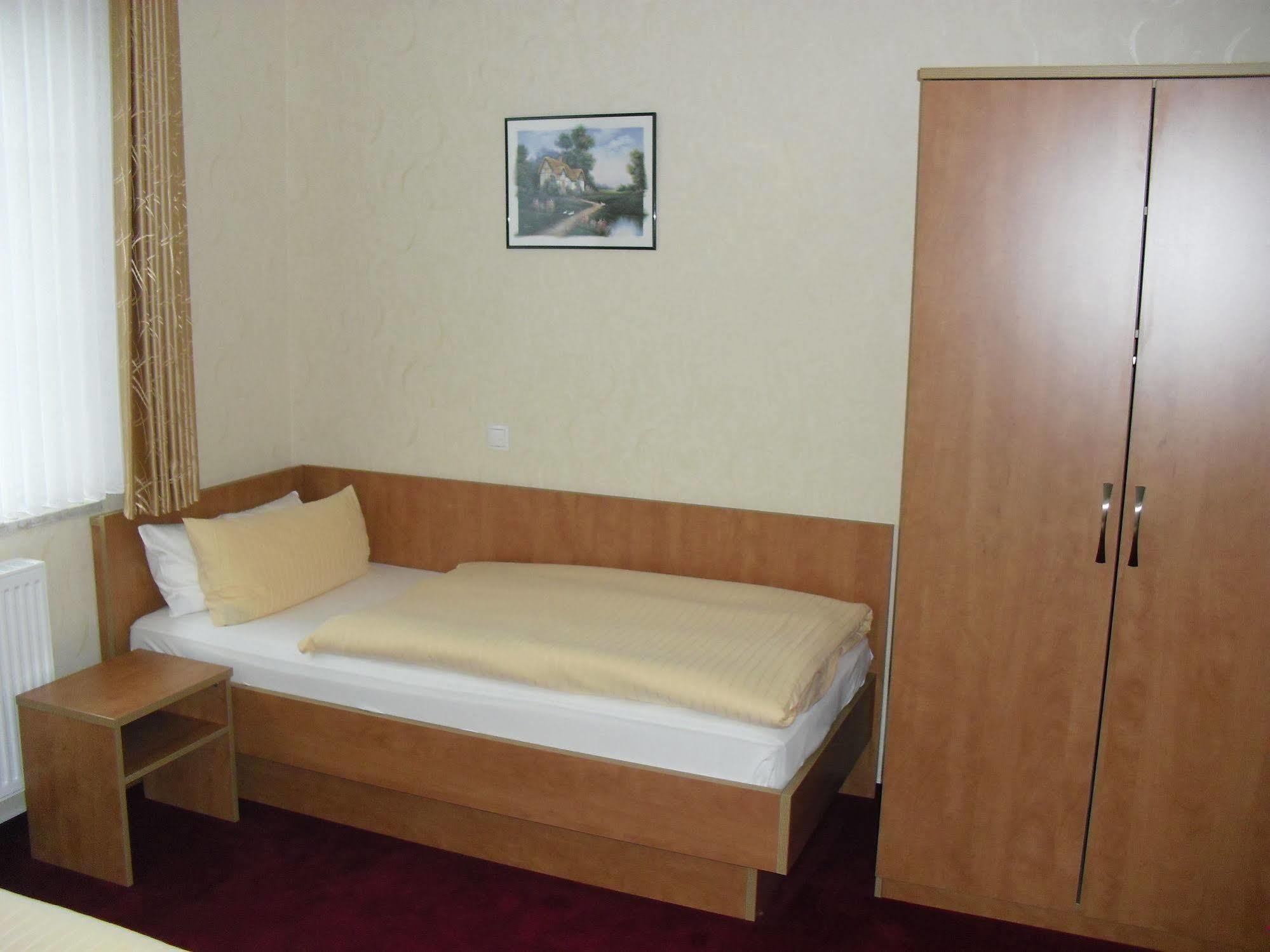 Hotel-Landgasthof Herzog Barssel  외부 사진
